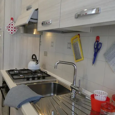 La Vela Blu * ラ・スペツィア